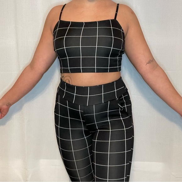 Athletic set. Size small. - Picture 3 of 8